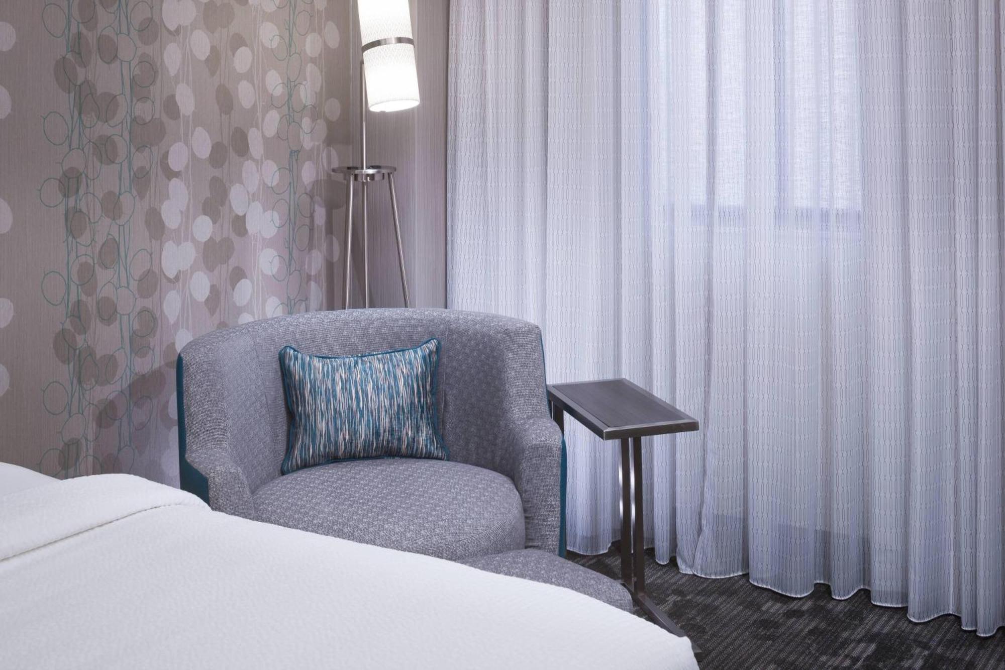 Courtyard Downtown/old Market Area 3*